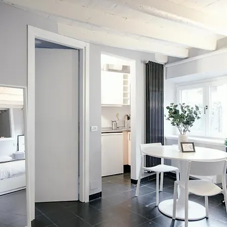 Milano94 Cozy Studio In Old Convent * Комо